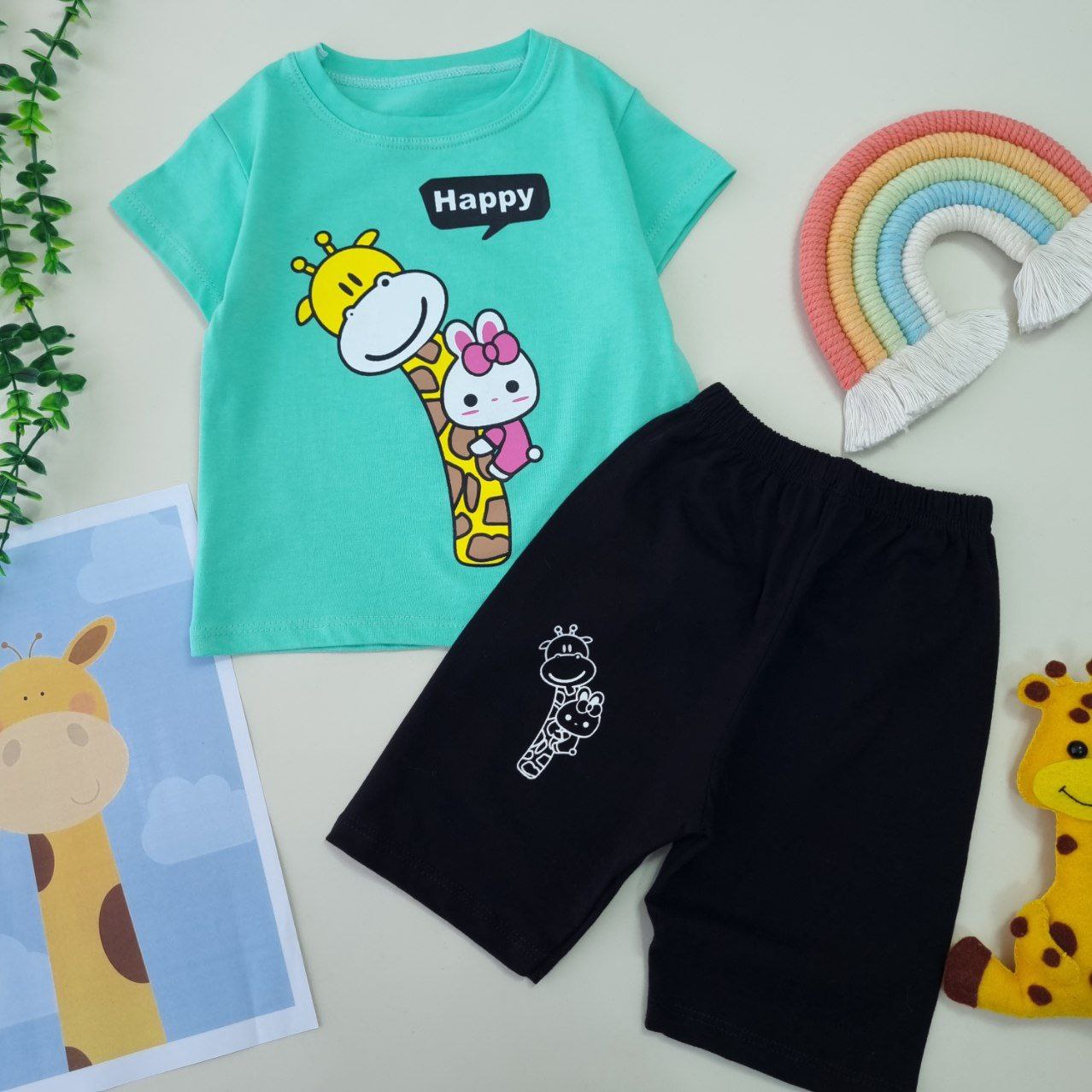 عکس تیشرت شلوارک اسپرت زرافه Happy - شماره 7