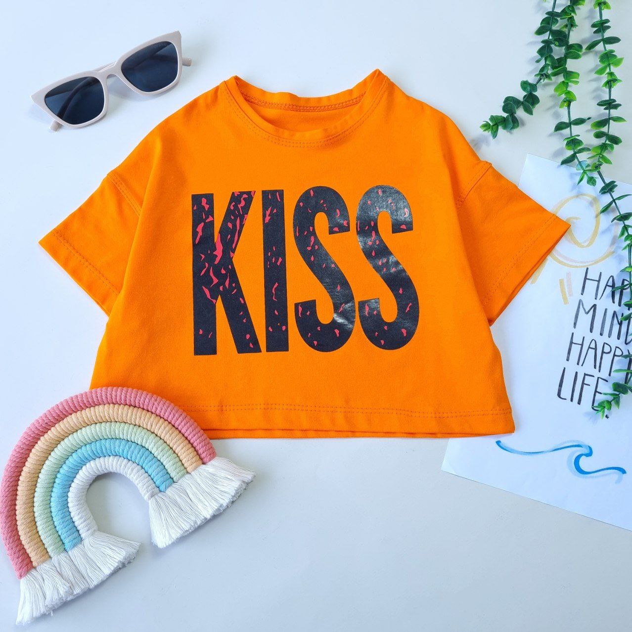 عکس تک کراپ KISS - شماره 6