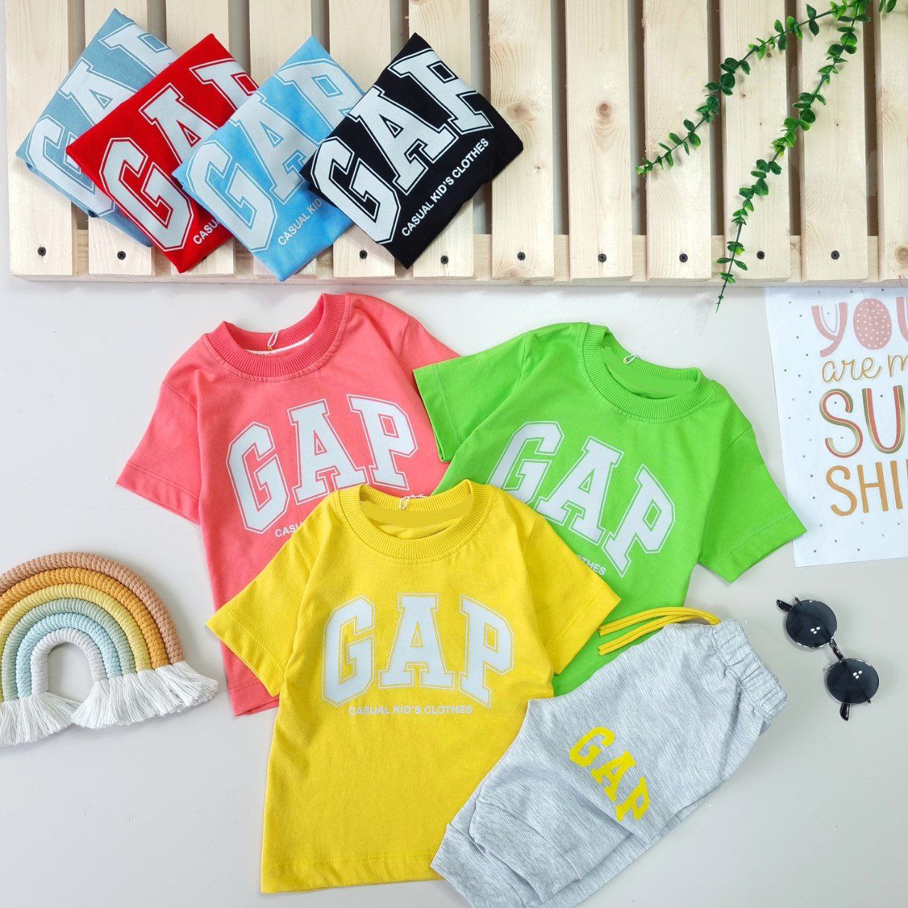 عکس تیشرت شلوارک اسپرت GAP - شماره 1