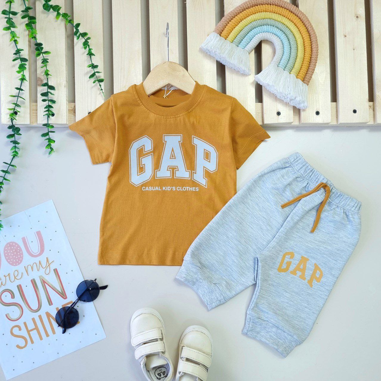 عکس تیشرت شلوارک اسپرت GAP - شماره 17