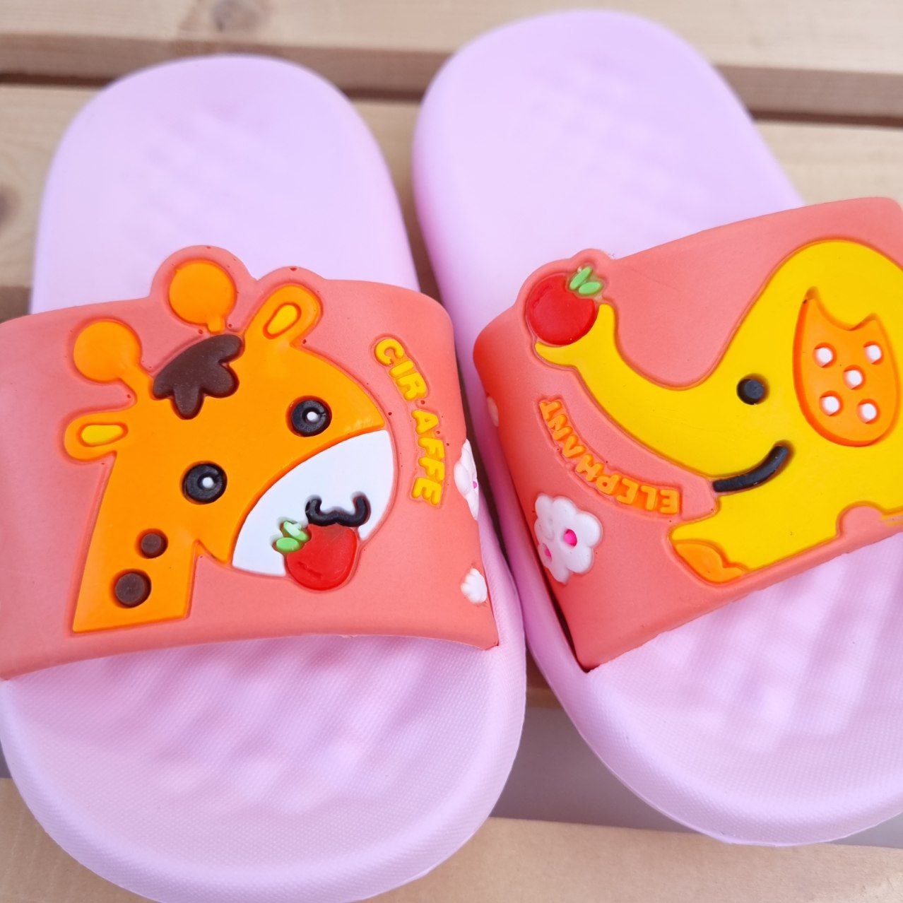 عکس دمپایی فیل و زرافه - شماره 8