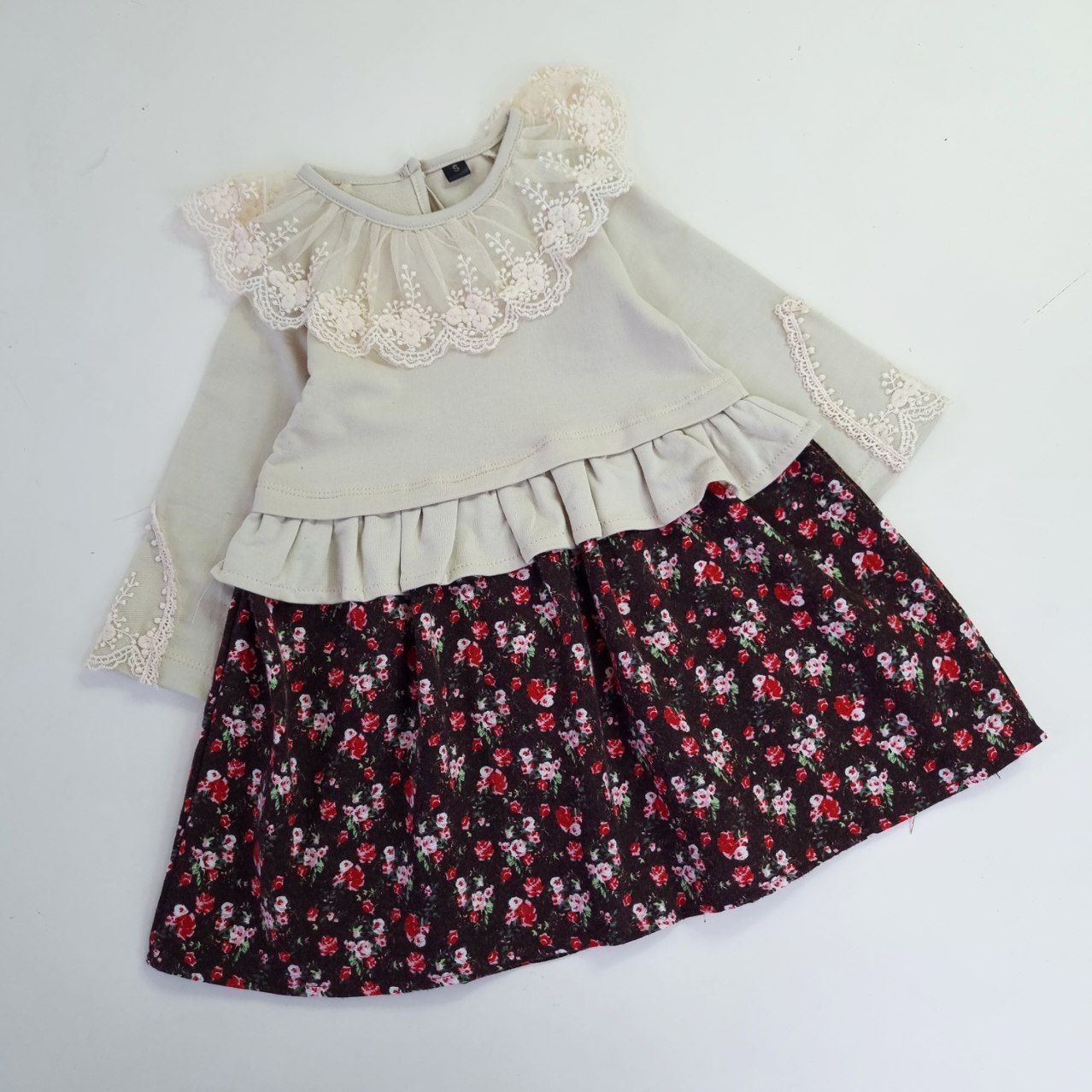 عکس سارافون گلدار یقه دانتل تارا شارژ شد - شماره 2
