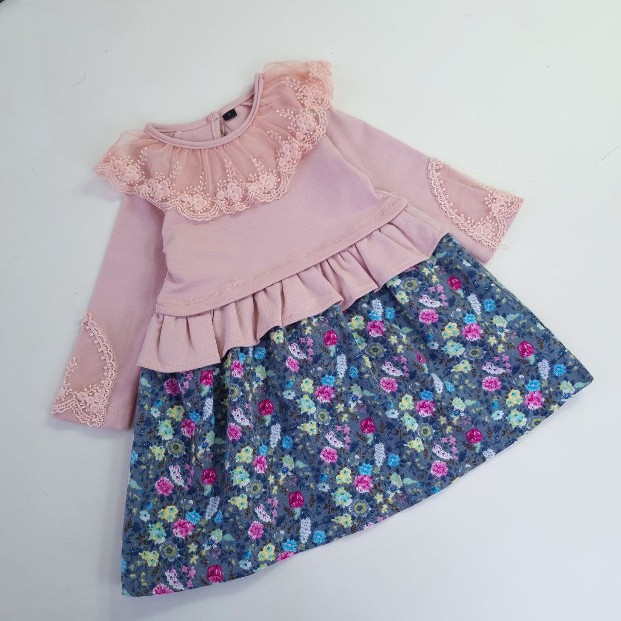 عکس سارافون گلدار یقه دانتل تارا شارژ شد - شماره 3