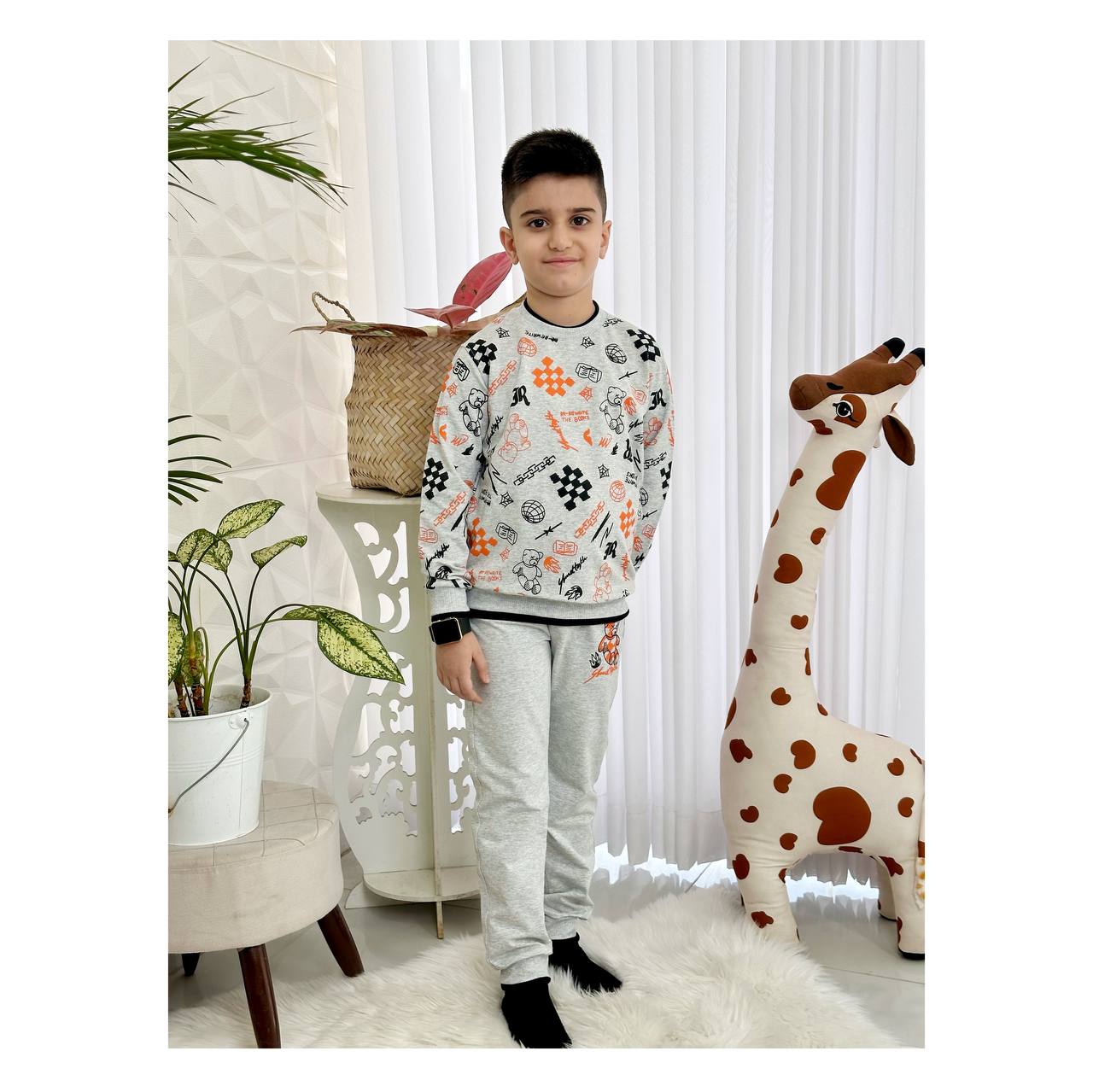 عکس بلوز شلوار طوسی Book - شماره 10