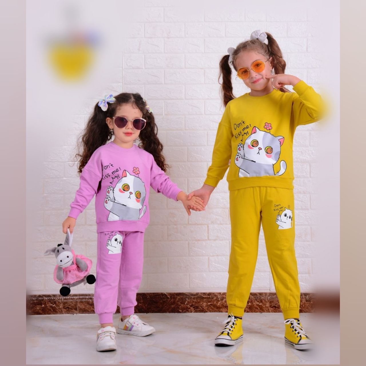 عکس بلوزشلوارگربه گل به سر - شماره 1