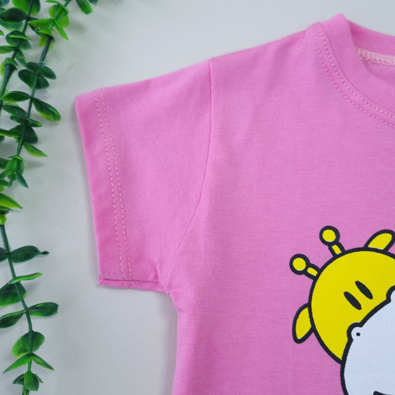 عکس تیشرت شلوارک اسپرت زرافه Happy - شماره 12