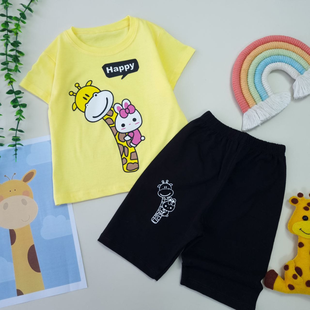 عکس تیشرت شلوارک اسپرت زرافه Happy - شماره 6