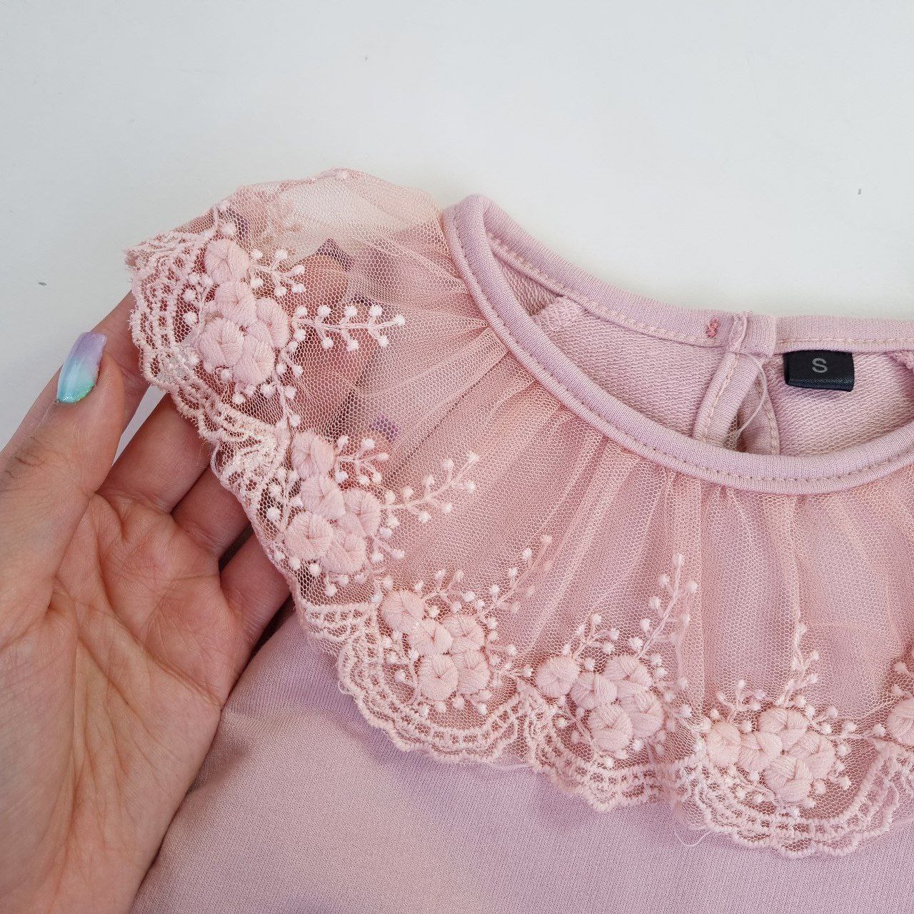 عکس سارافون گلدار یقه دانتل تارا شارژ شد - شماره 5