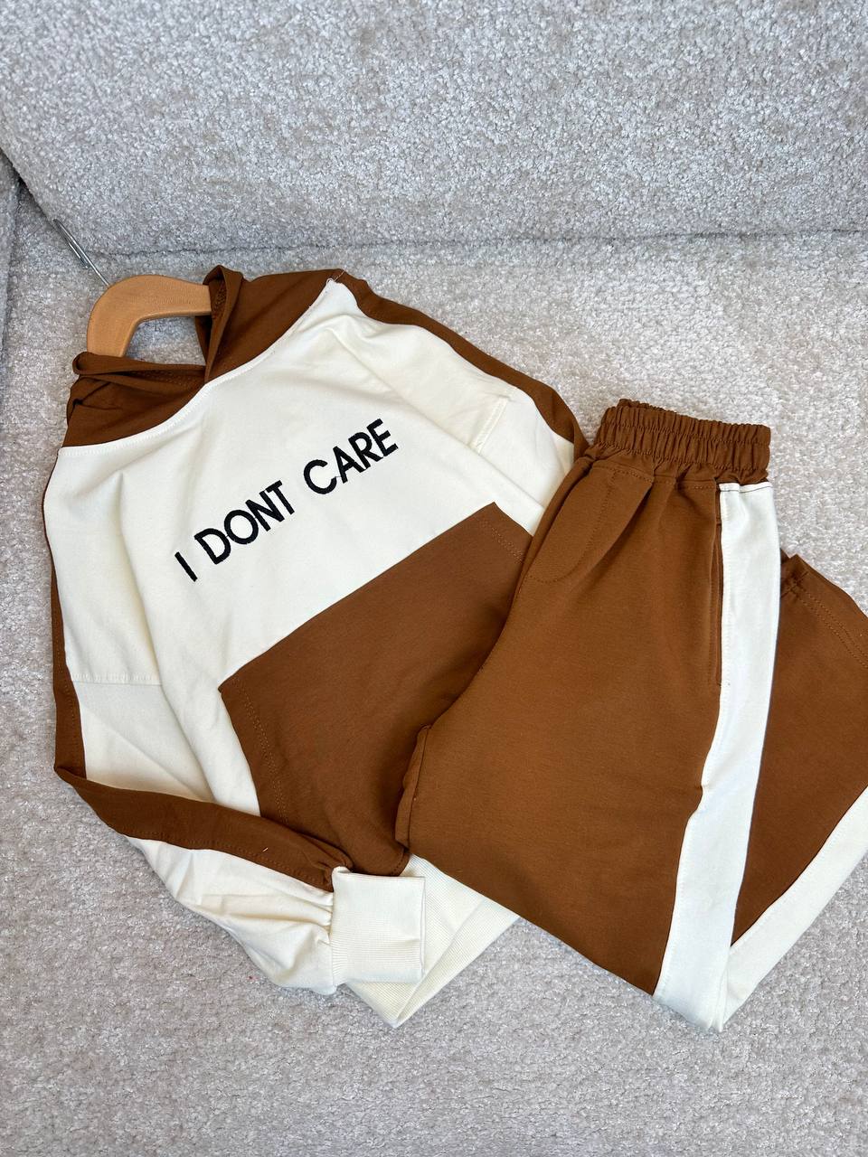 عکس هودی شلوار بسیار باکیفیتI DONT CARE - شماره 2