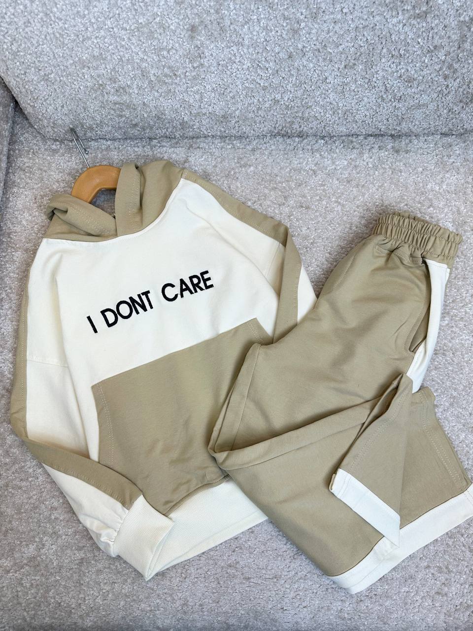 عکس هودی شلوار بسیار باکیفیتI DONT CARE - شماره 3