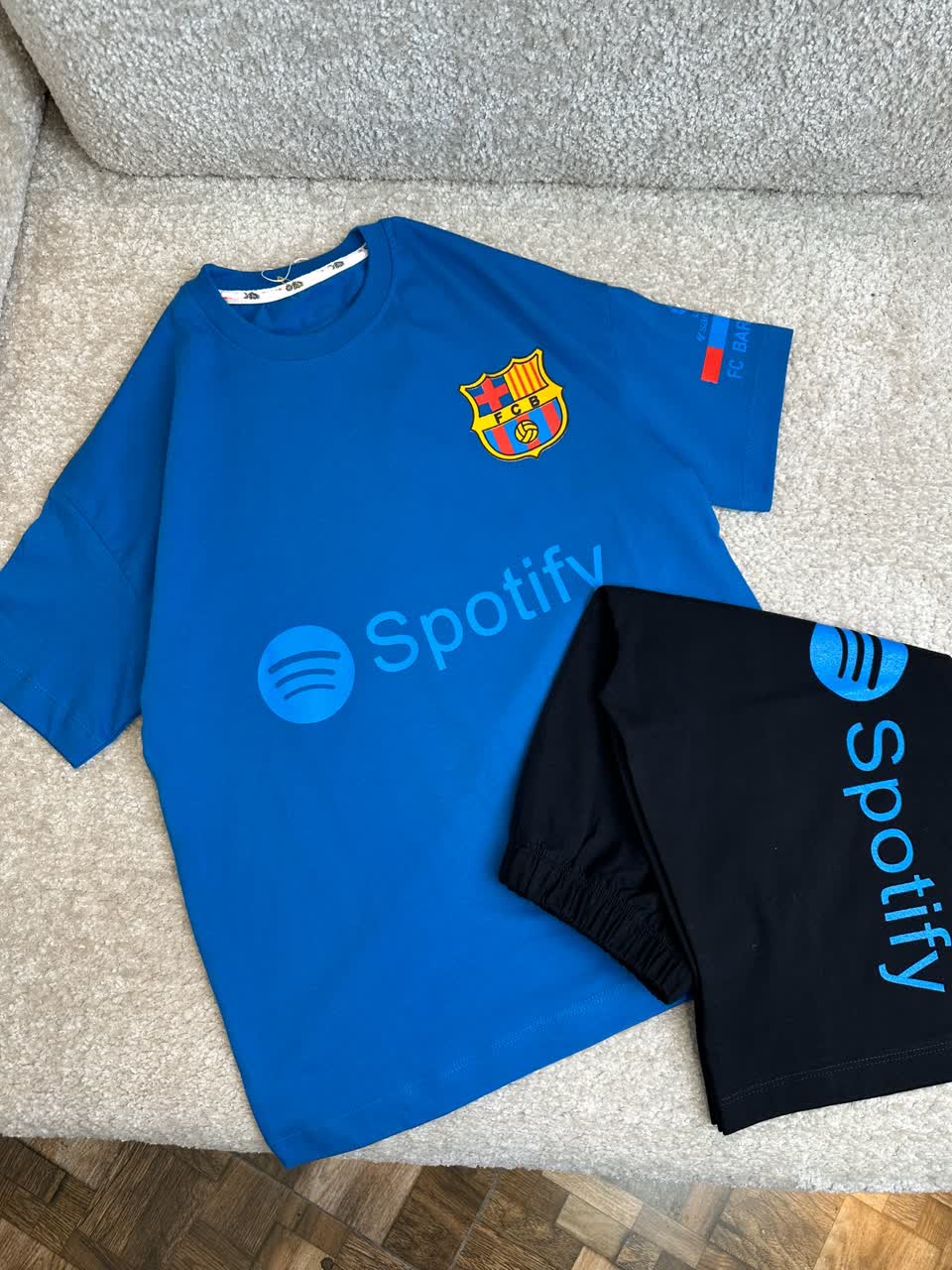 عکس تیشرت شلوارک بارسا Spotify - شماره 3