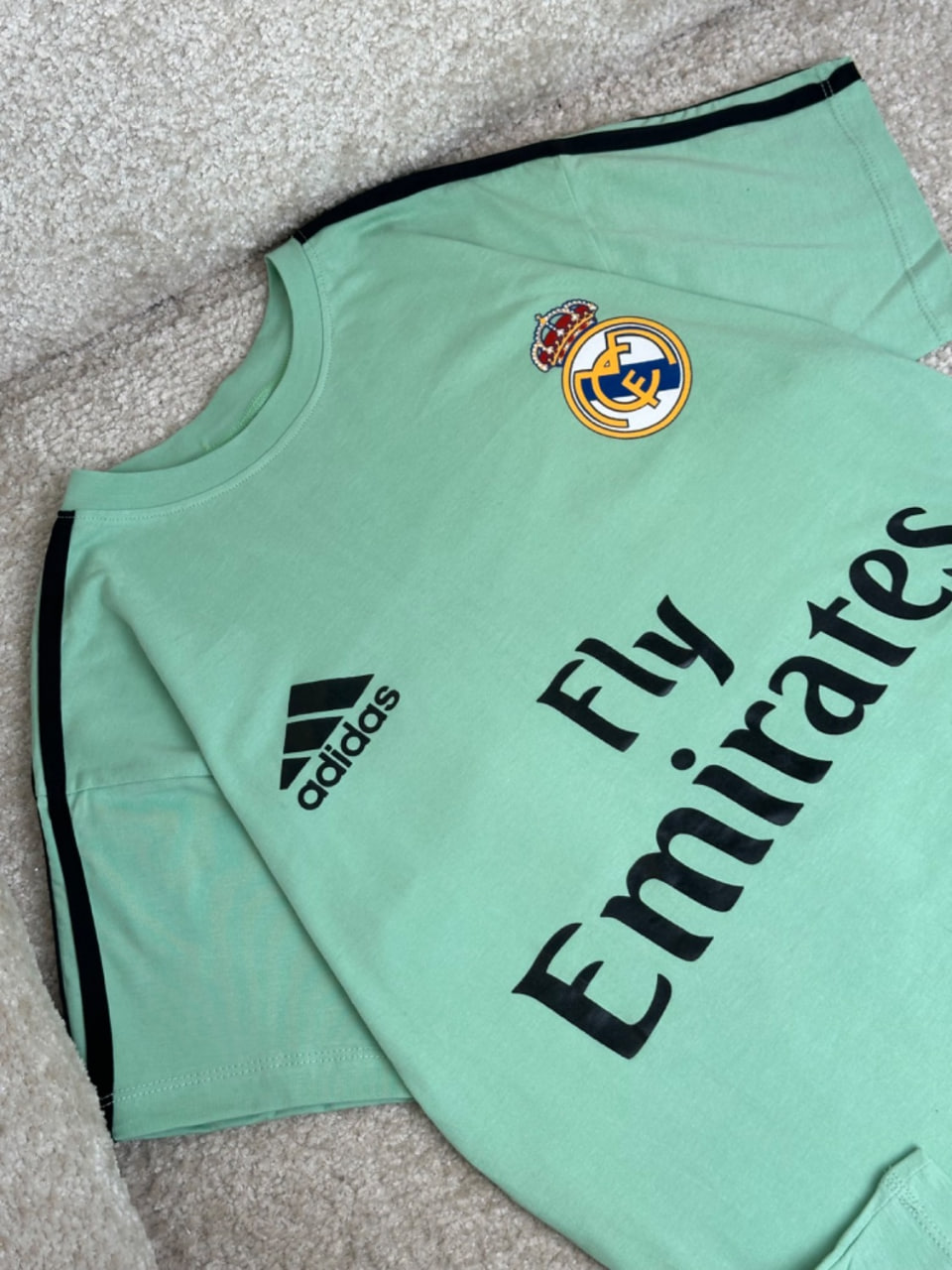عکس تیشرت شلوارک رئال Mbappe - شماره 7